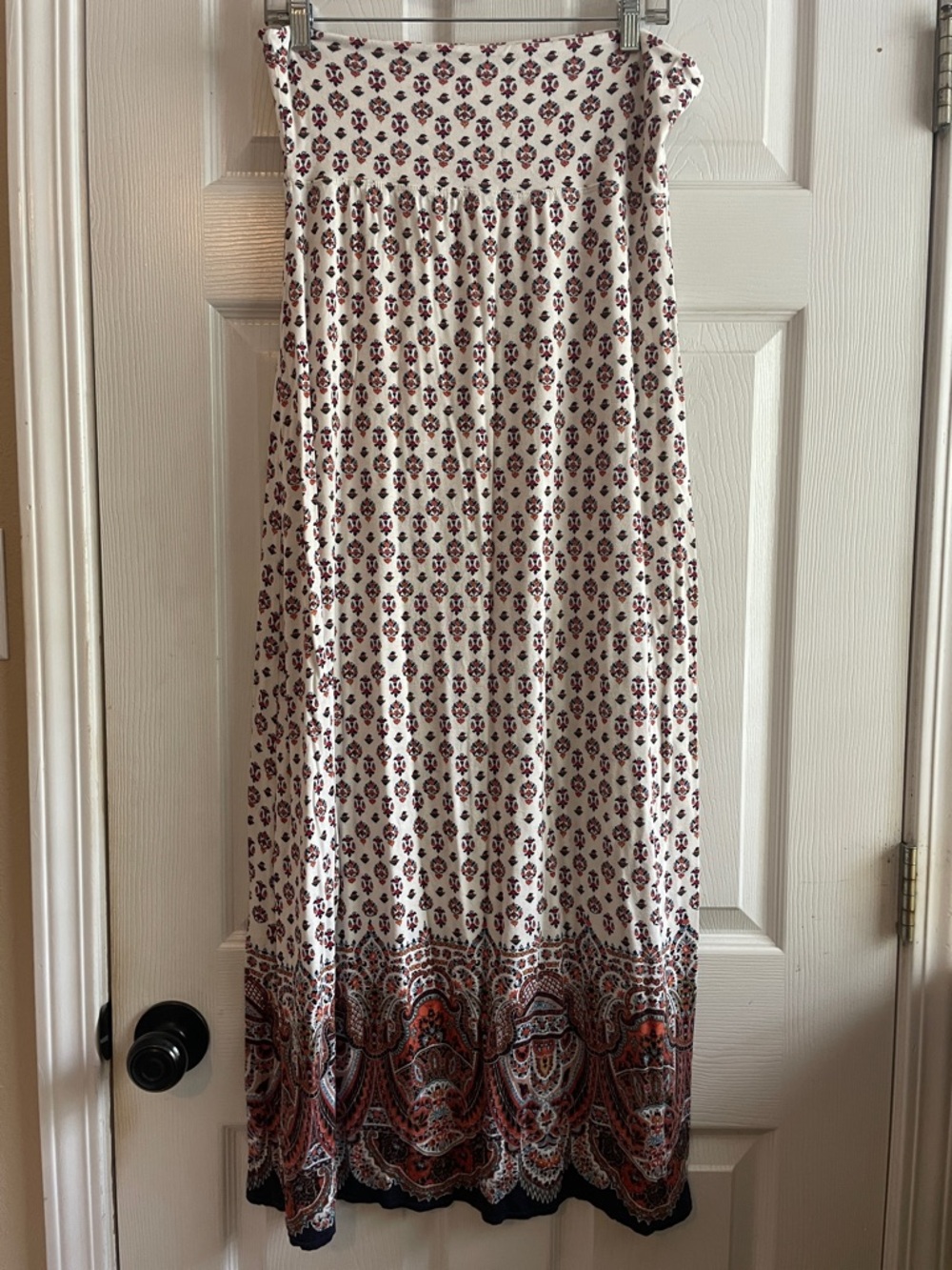 Max Studio Size Small White Multicolor Print Wide Waistband Maxi Skirt